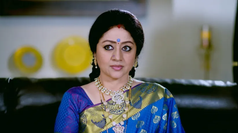 Paarvathi Goes with Naanu on His Bicycle - Paaru