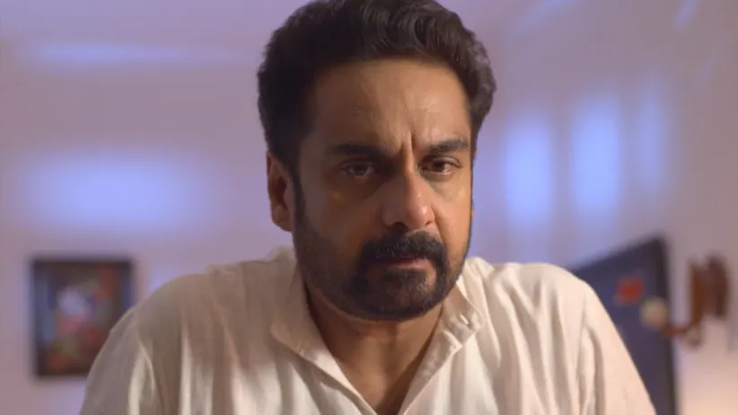 Ravi Varman requets Rajaram to leave him alone - Neeyum Njanum