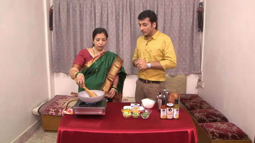 Ching's Schezwan Fried Rice and Paneer Palak Rolls - Aamhi Saare Khavayye