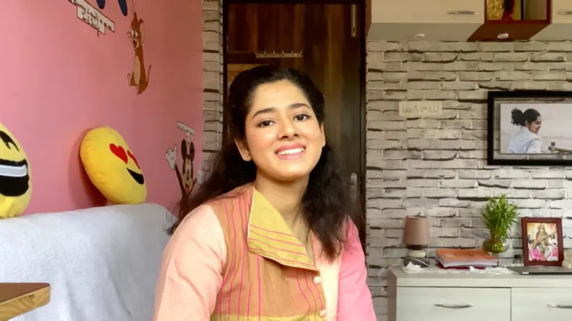 Debjani meets Rani Rashmoni - Priyo Tarokar Andarmahal