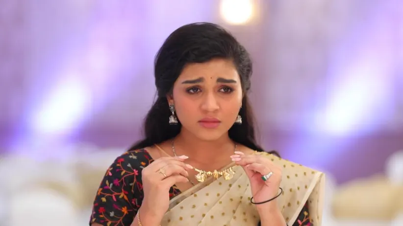 Vanaja is courteous towards Parvathy - Sembaruthi