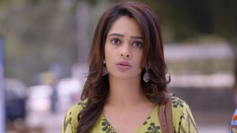 Pragya Learns a Truth - Iniya Iru Malargal