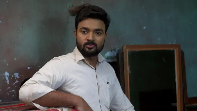 Ajit Kumar hides money behind the cupboard - Devmanus