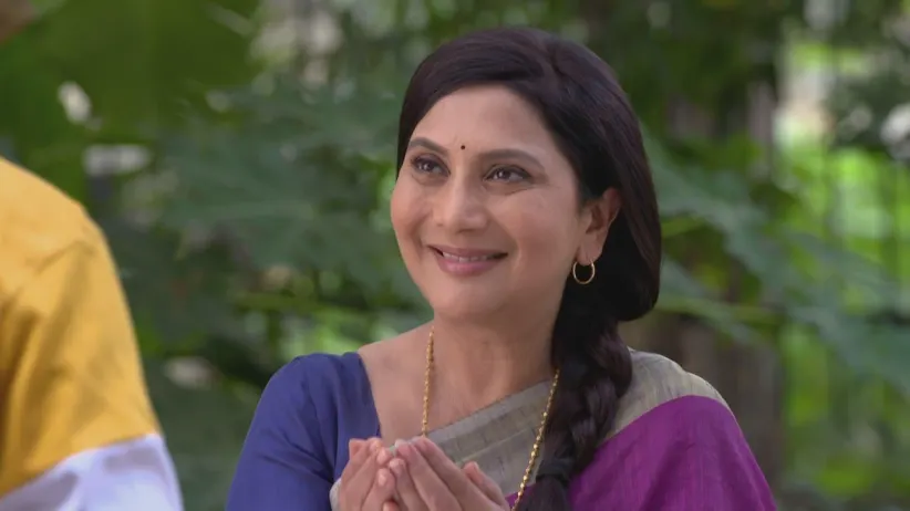 Abhijit tries to appease Asawari