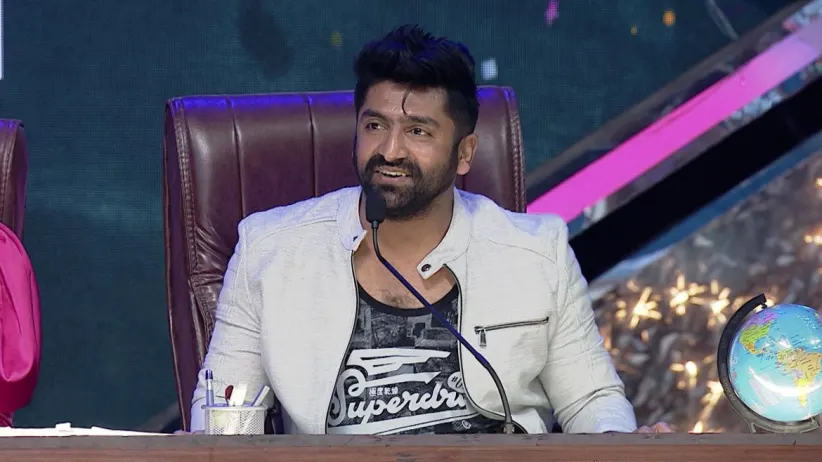 Mangli and Bithiri Sathi join the show - Local Gangs