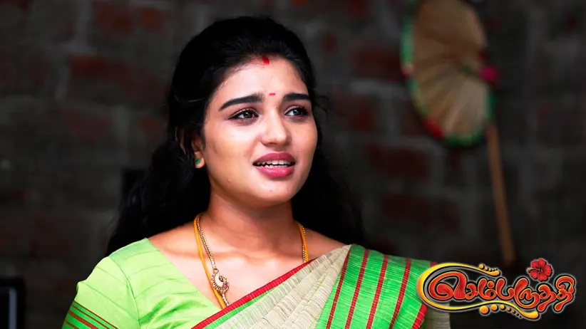 Adithya surprises Parvathy - Sembaruthi
