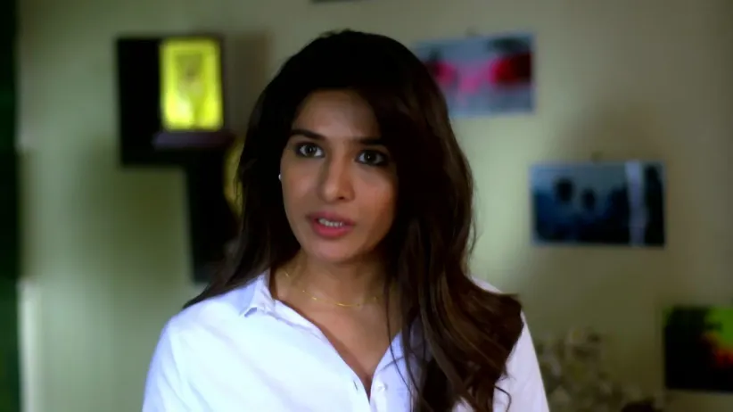 Divya gets stunned on seeing Ranjit’s dead body - Devmanus