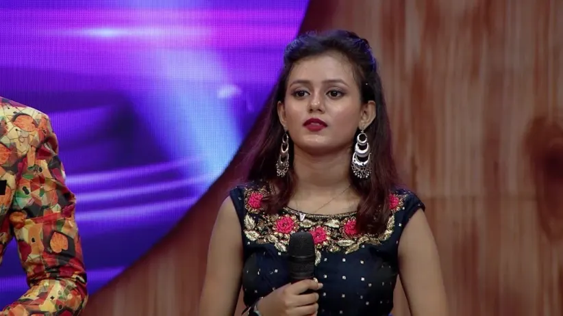 The teams compete in three different rounds - Rajo Queen 2020