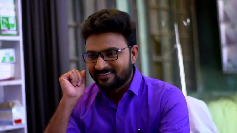 Ajit Kumar decides to meet the stranger - Devmanus