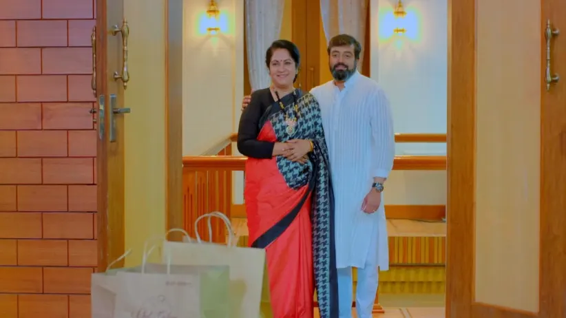 The occultist asks Anu to visit a temple - Jothe Jotheyali