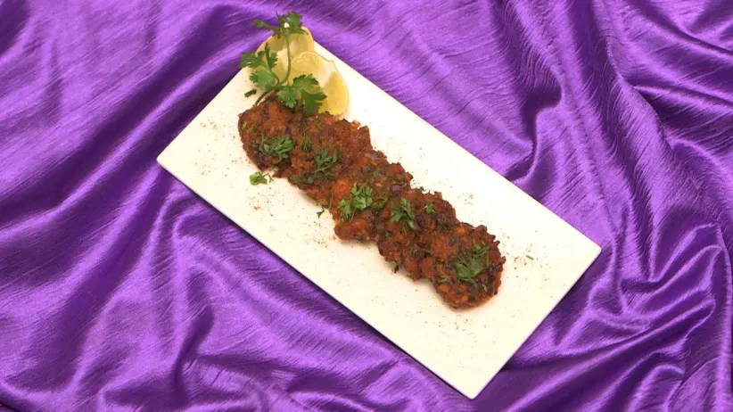 Reshad Masala and Kolambiche Daangar - Aamhi Saare Khavayye