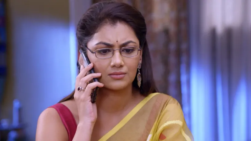Aliya Taunts Trisha - Iniya Iru Malargal