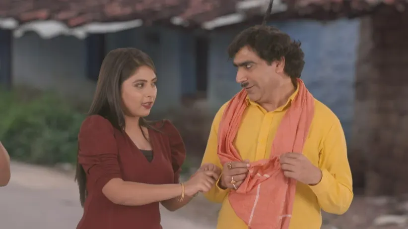 Chokha gets thrashed - Barsela Rang Fagunwa Mein
