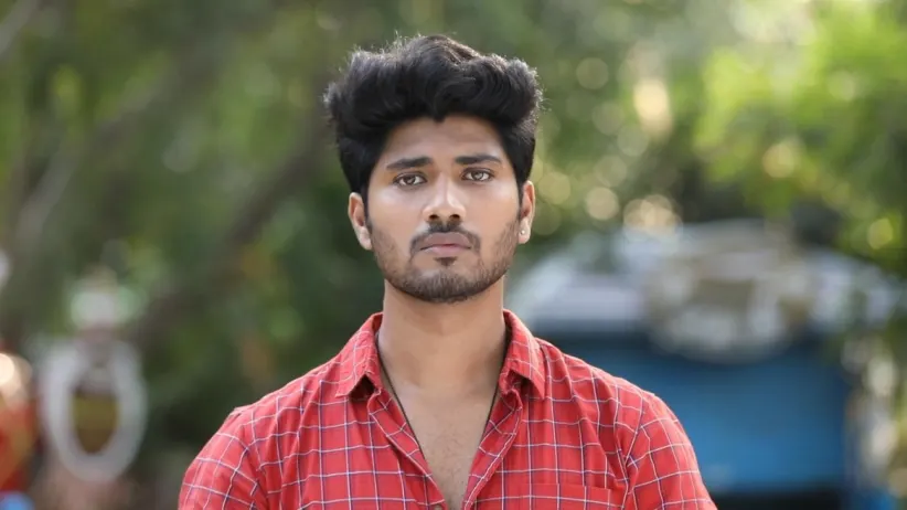 Sanjeev learns about the truth - Rettai Roja