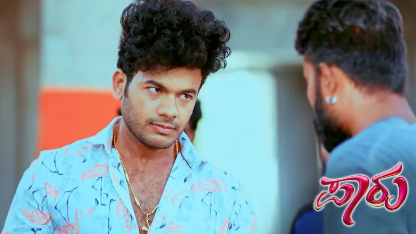 Aditya and Paarvathi face the goons - Paaru