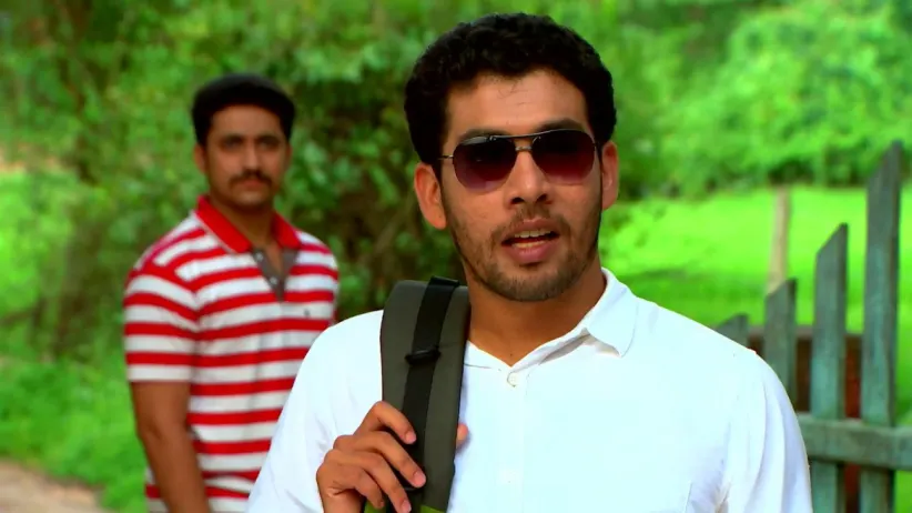 Vishwasrao interrogates Dattaram - Raat Ka Khel Saara