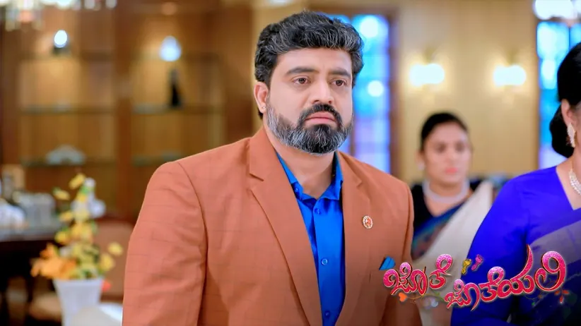Aryavardhan searches for a missing Harshavardhan - Jothe Jotheyali