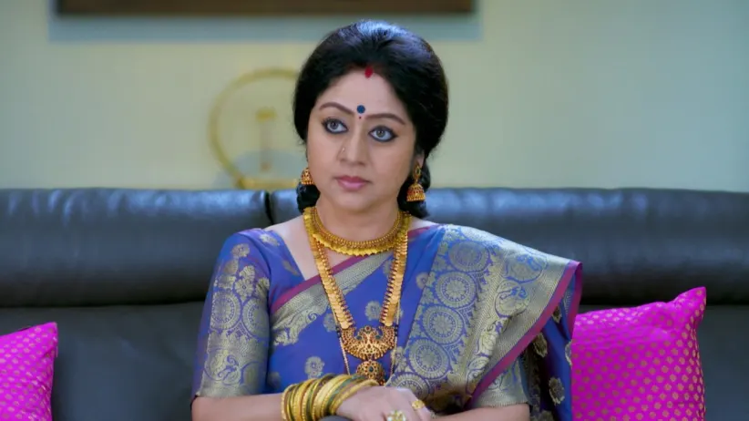 Akhila's Questions to Jaanu - Paaru
