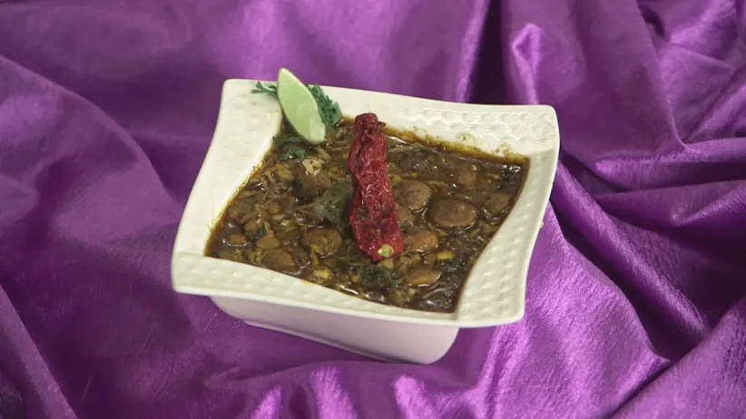 Chana-Soyabean Masala and Devalyacha Vada - Aamhi Saare Khavayye