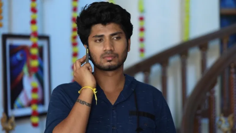 Sanjeev sells 'kulfi' - Rettai Roja