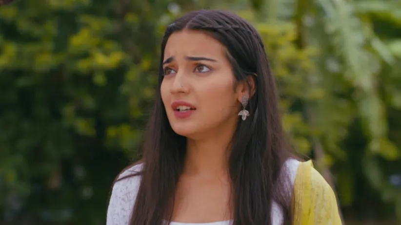 Neel tries to disclose Chahat’s identity - Qurbaan Hua