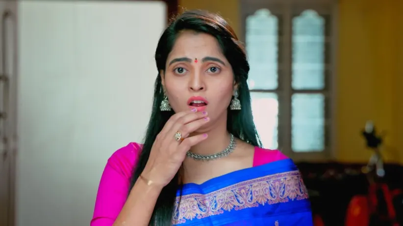 Vaijayanti and Suhasini go jewellery shopping