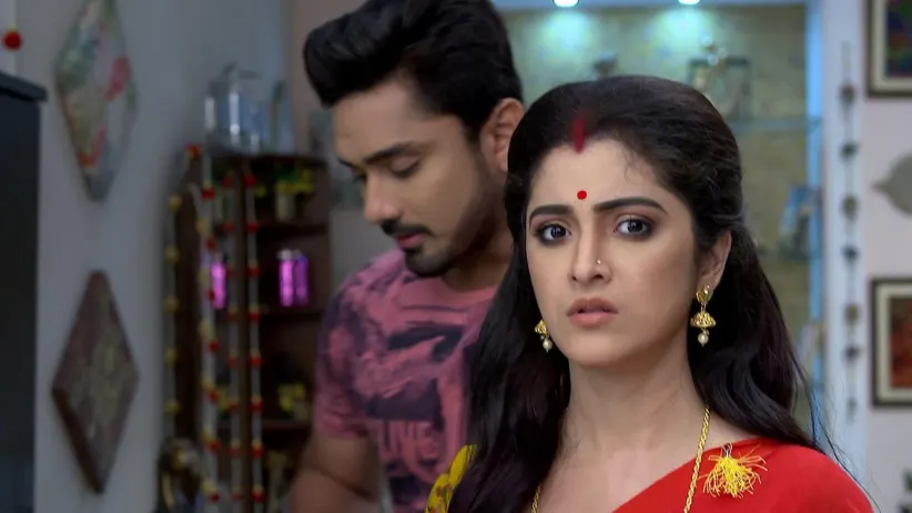 Jamuna suspects Prashanta - Jamuna Dhaki