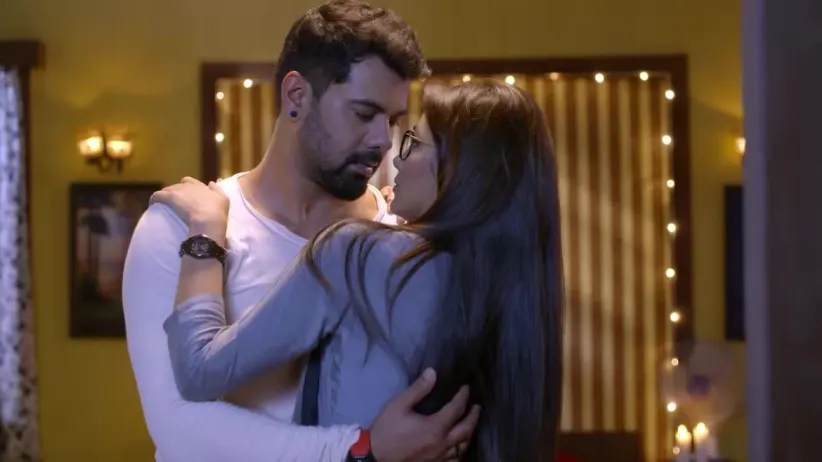 Jitni Dafa ft. Abhi and Pragya