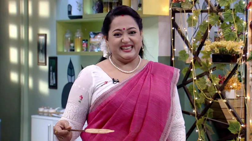 Beet Mutton?er Chaap and Mulo'r Paratha