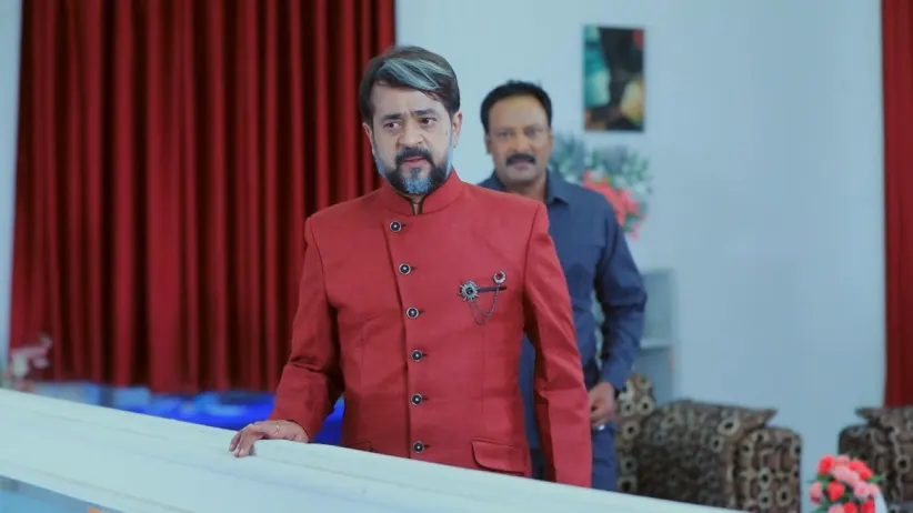 Is Trivikram Adhisesha's reincarnation? - Naagini 2