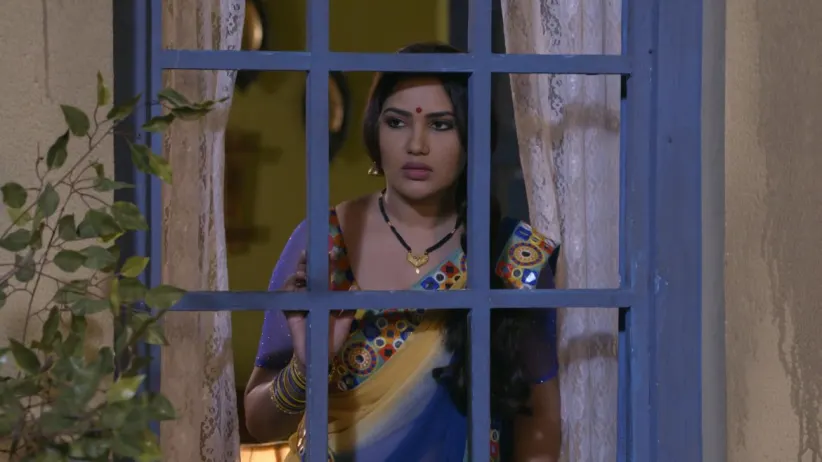 Happu is left upset after losing his job - Happu Ki Ultan Paltan