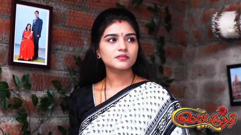 Parvathy seeks Perumal's help - Sembaruthi