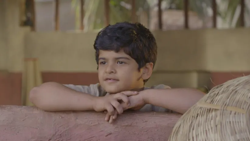 Ramji buys a musical instrument for Bala