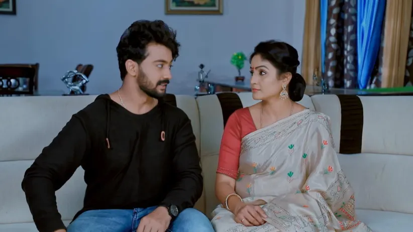 Shambu and Ninge scold Anika