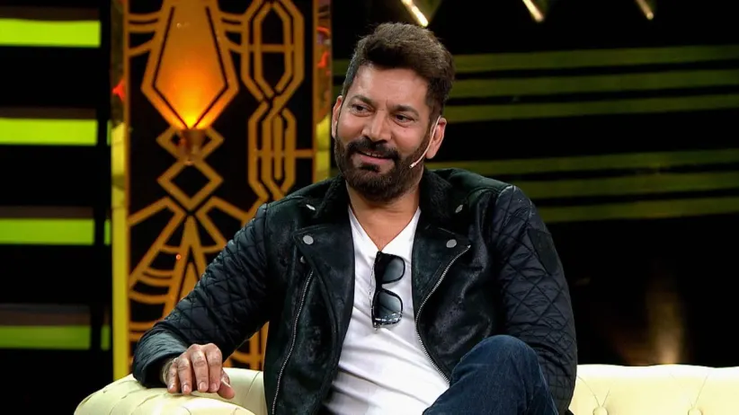 Jasbir Jassi on the show - Hasdeyan De Ghar Vasde
