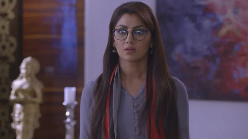 Pragya Reaches Neha and Tarun’s Hiding Place - Iniya Iru Malargal