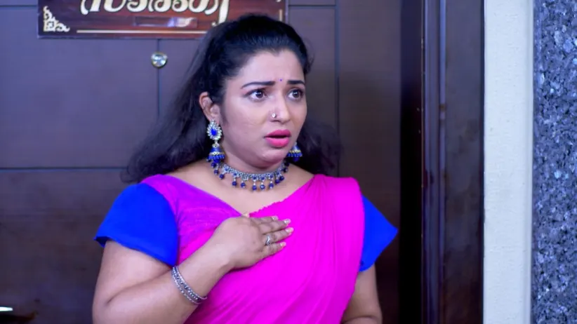 Unnithan shares his wish with Nikhil - Manampole Mangalyam