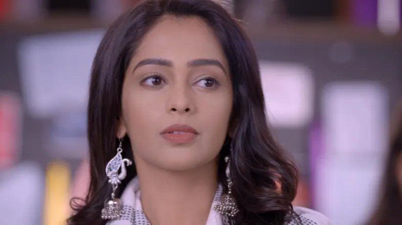 Prachi Argues with Her Aunt - Iniya Iru Malargal