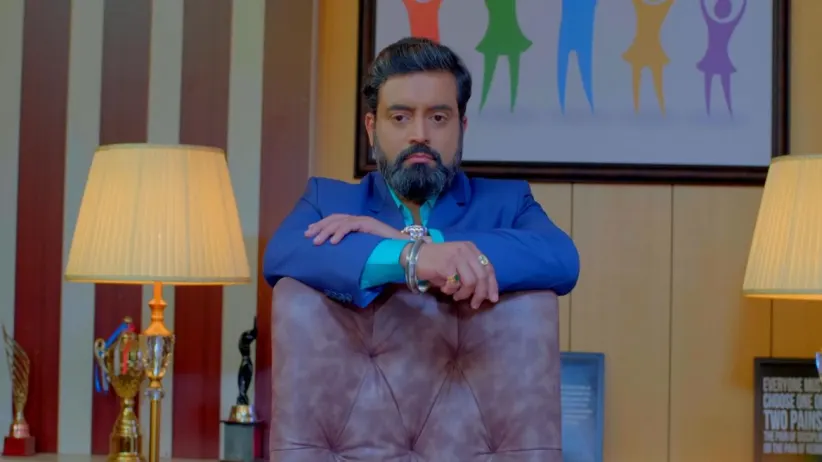 Jhende refuses to let Aryavardhan meet Anu - Jothe Jotheyali