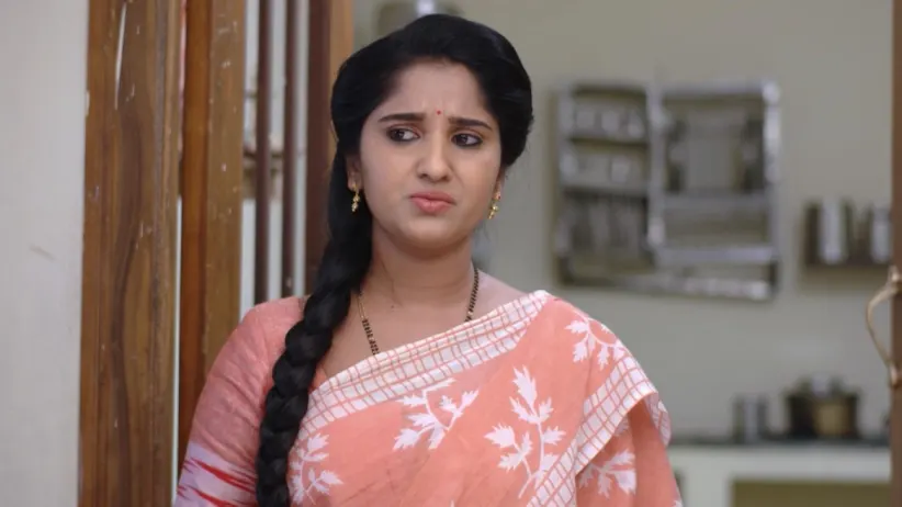 Chari fails to get Manga and Abhi to play Kabaddi - Kalyana Vaibhogam