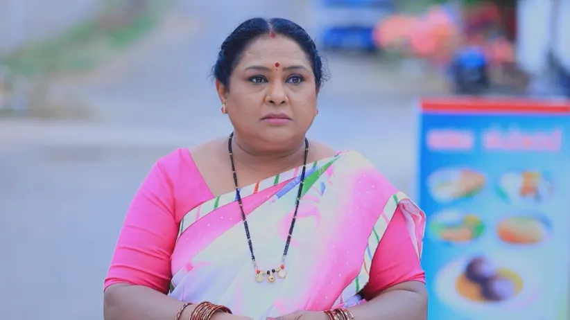 Suhasini Suspects Sarthak and Adya