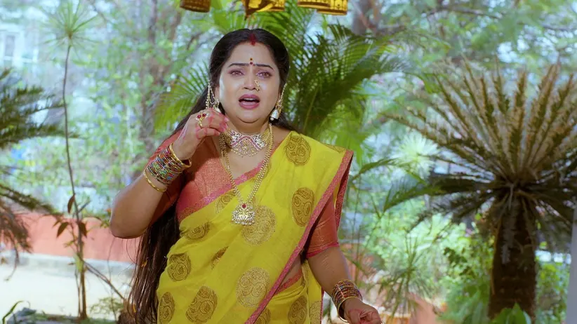 Nayani Lies about Gayatri’s Spirit