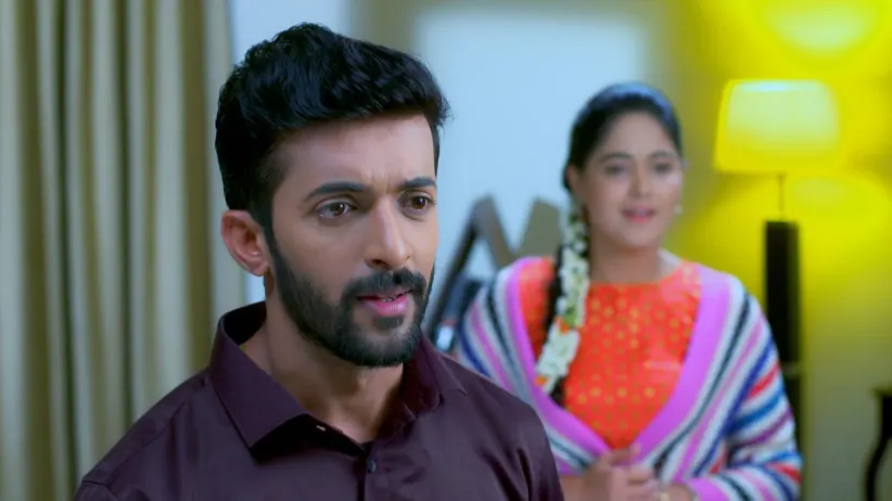 Paarvathi's Idea to Make Akhila Accept Jaanu - Paaru