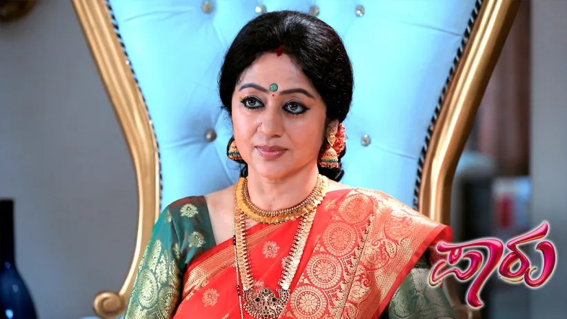 Paarvathi is stunned by her grandfather's words - Paaru