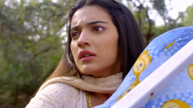 Neel and Chahat risk their lives to save Kripa - Qurbaan Hua