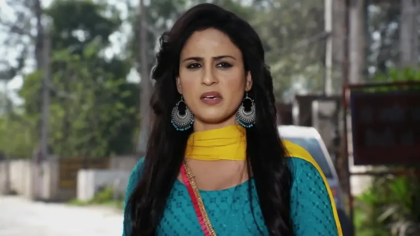 Mahi buys some time - Kamli Ishq Di