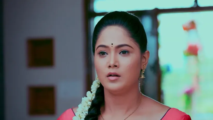 Hanumanth Questions Paarvathi about the Anklet - Paaru