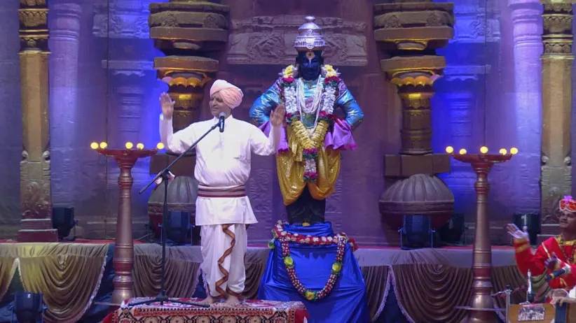 Dekhne Maharaj's special kirtan - Man Mandira