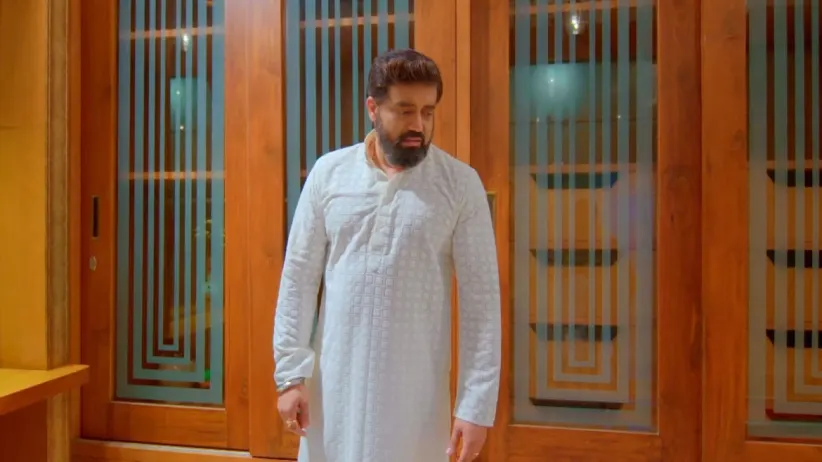 Will Aryavardhan stop Anu from leaving the city? - Jothe Jotheyali