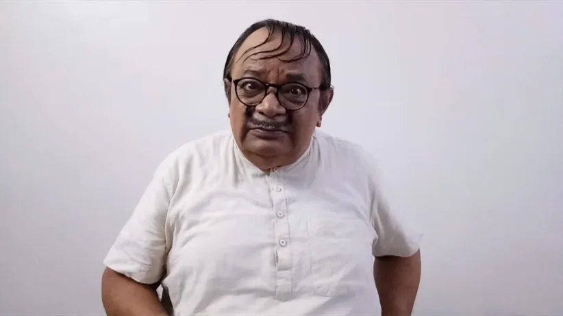 Happu’s family is troubled by the commissioner - Happu Ki Ultan Paltan